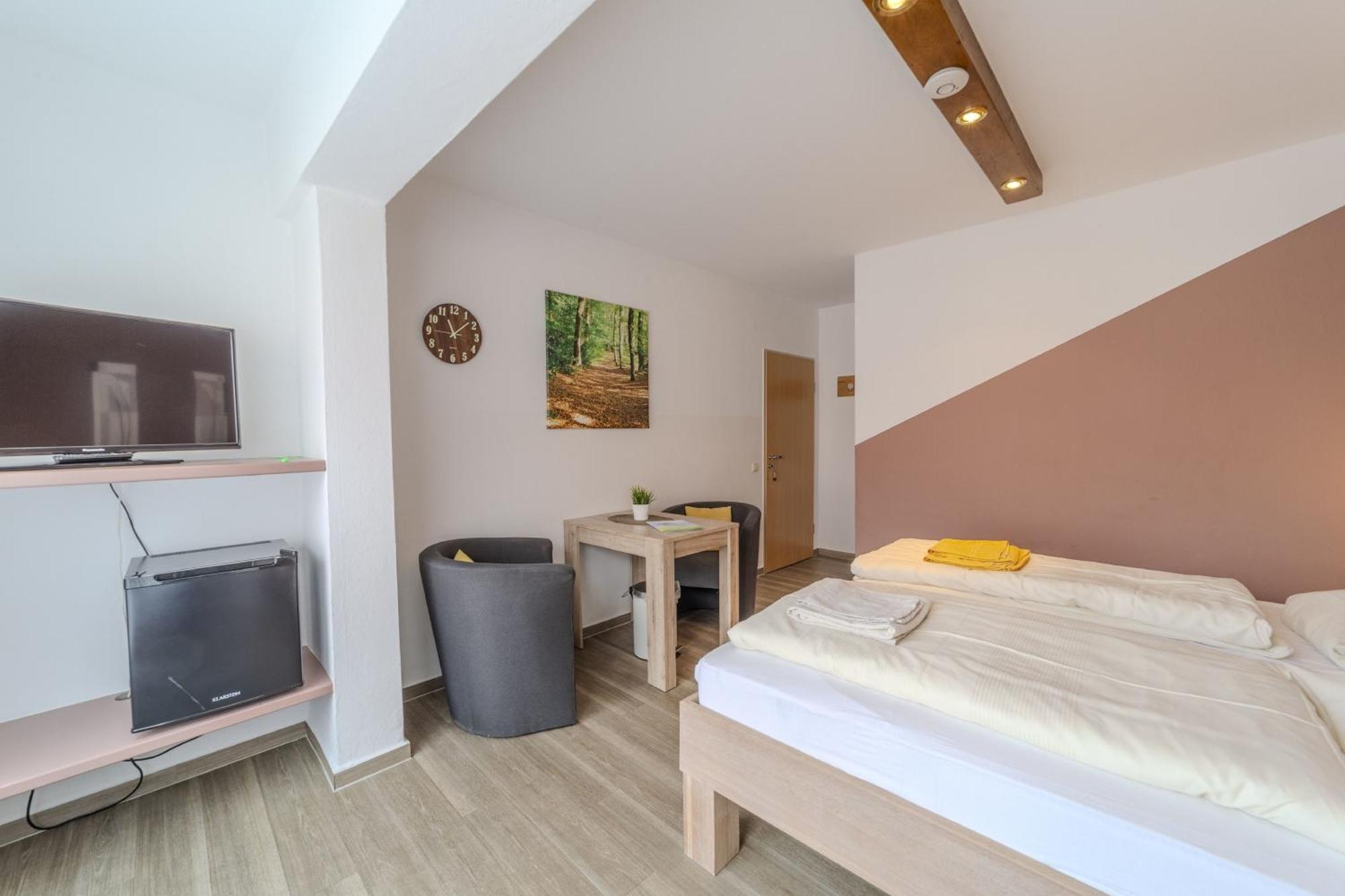 Familienhof Bruening - Doppelzimmer Waldesruh II Меппен Экстерьер фото